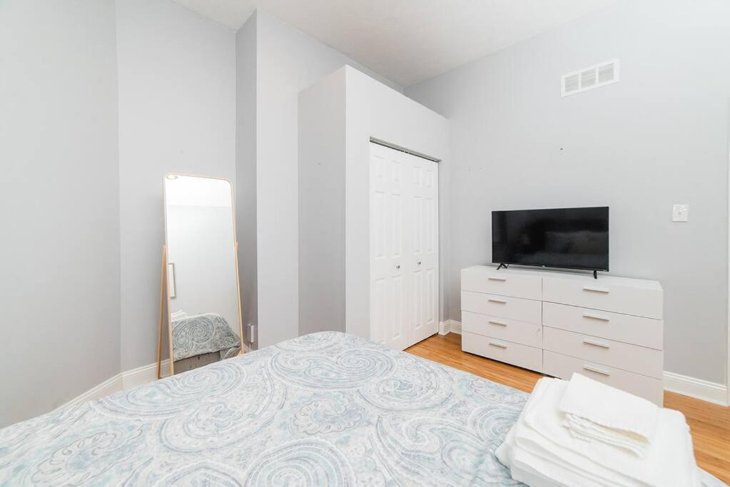 Apartment Outdoor Space - Parking - 1st Floor - Walkable *