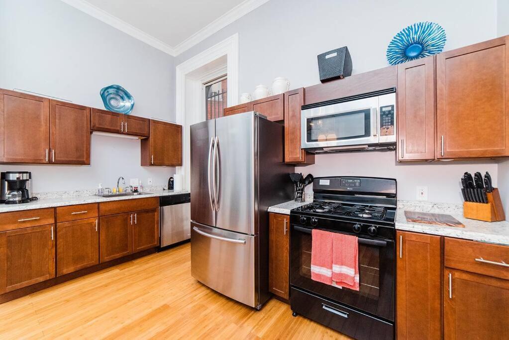 Outdoor Space - Parking - 1st Floor - Walkable Apartment *