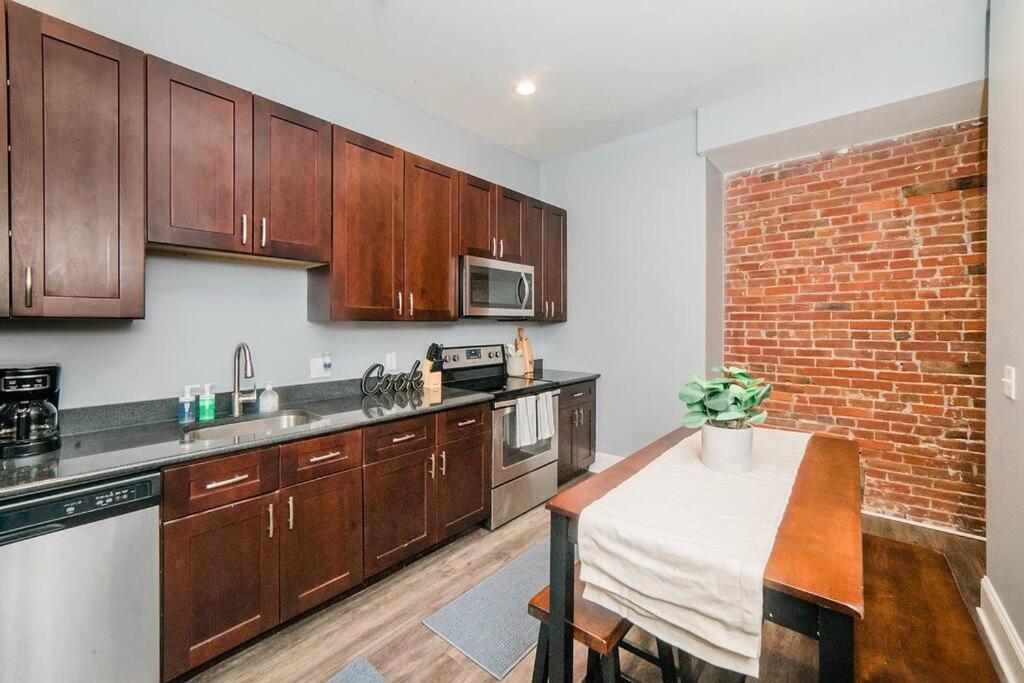 Walkable And Spacious - Parking -- Groupstay Apartment Pittsburgh