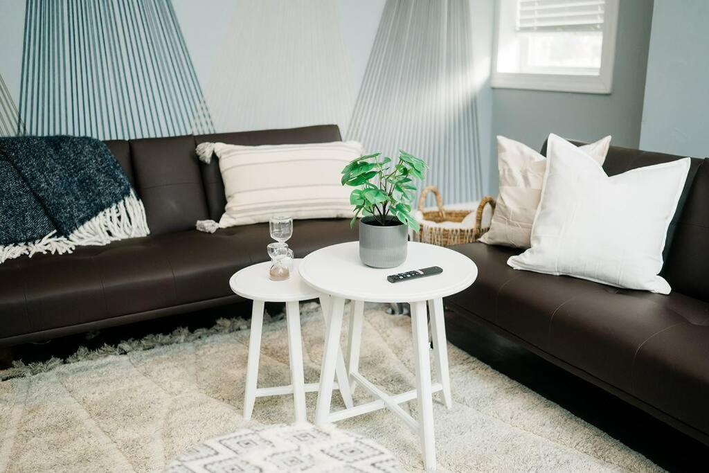 Walkable And Spacious - Parking -- Groupstay