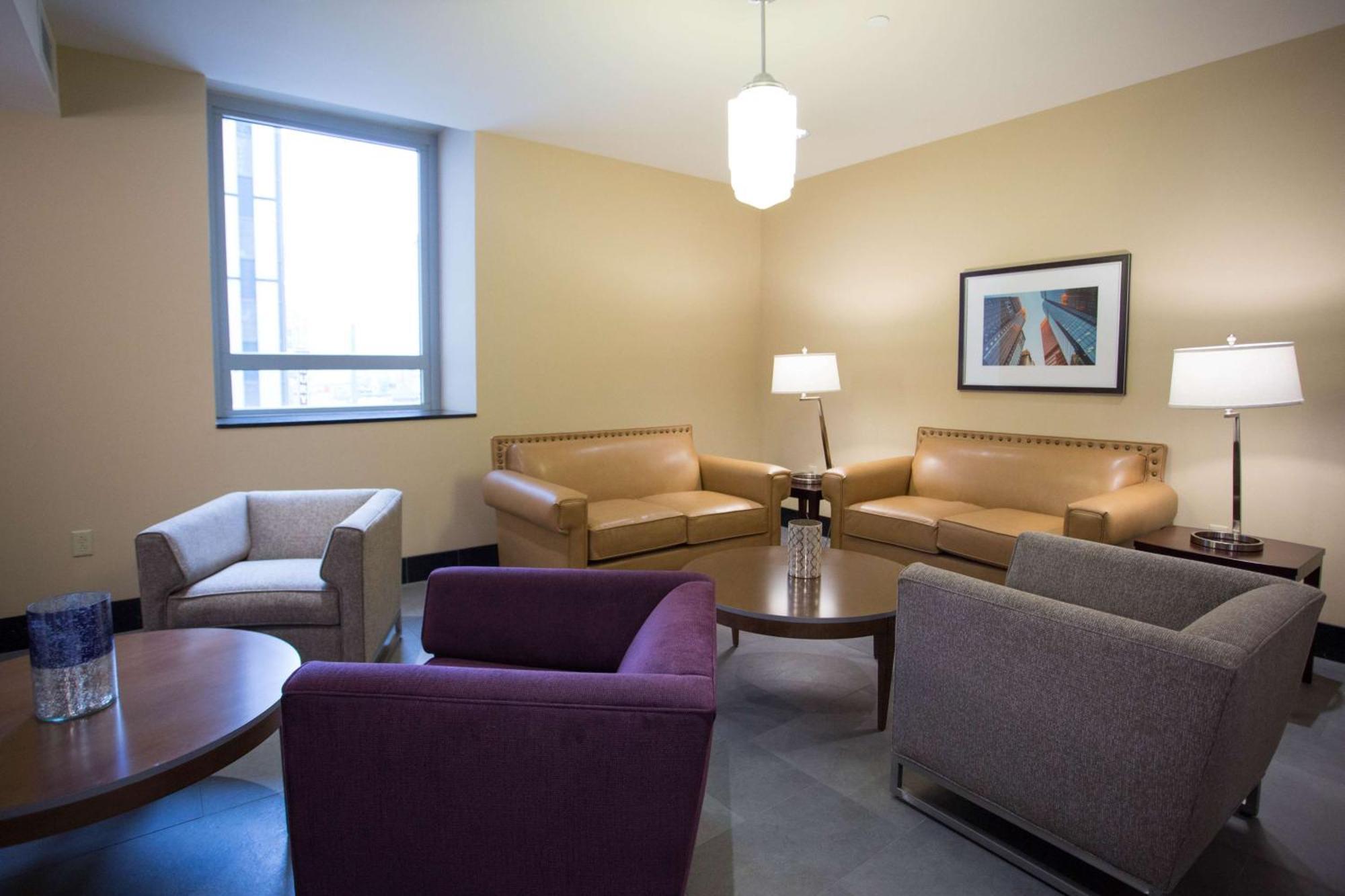 Drury Plaza Downtown Hotel 3*