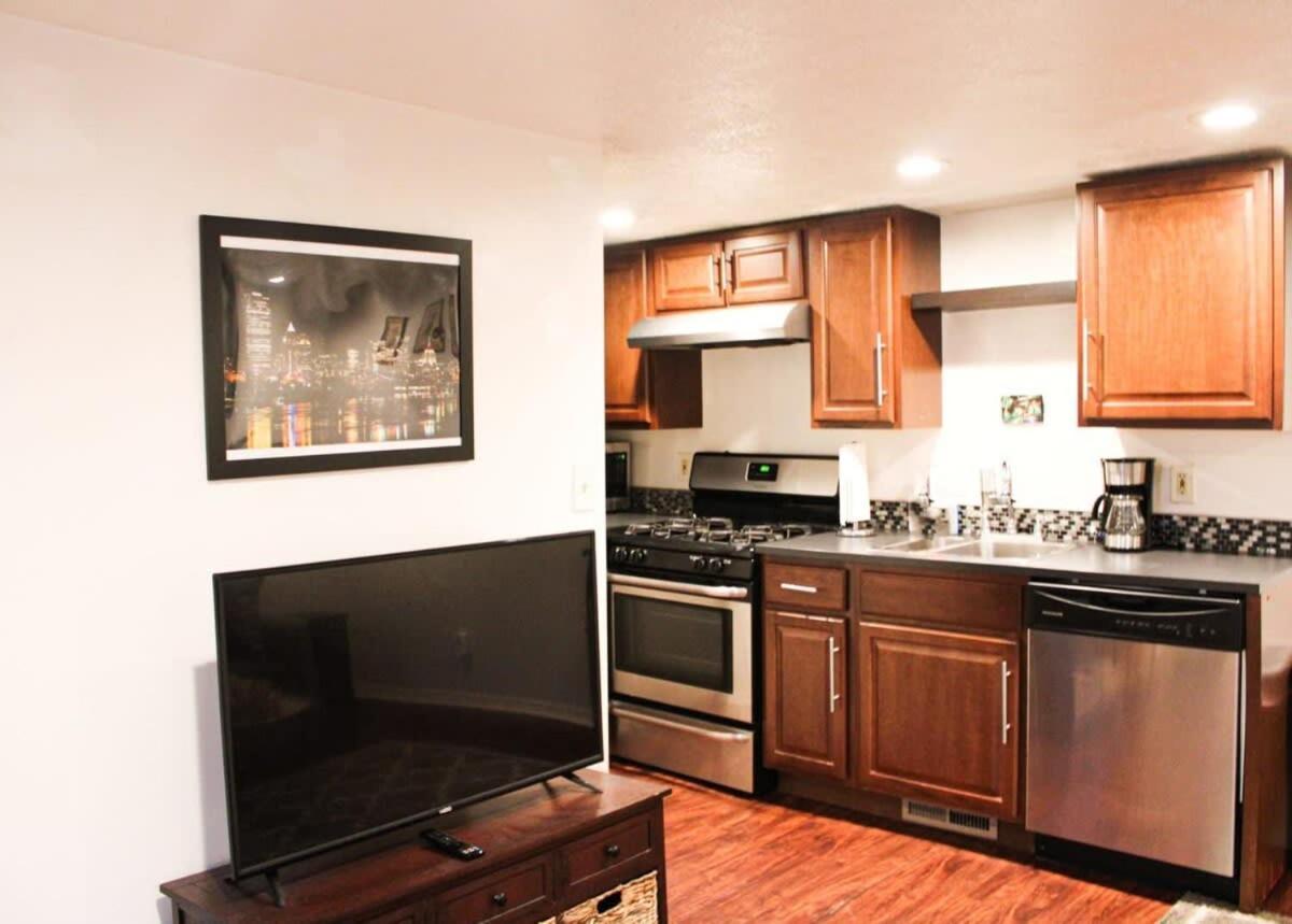 1 Bed - Amazing Location 1 Block To Carson St Pittsburgh