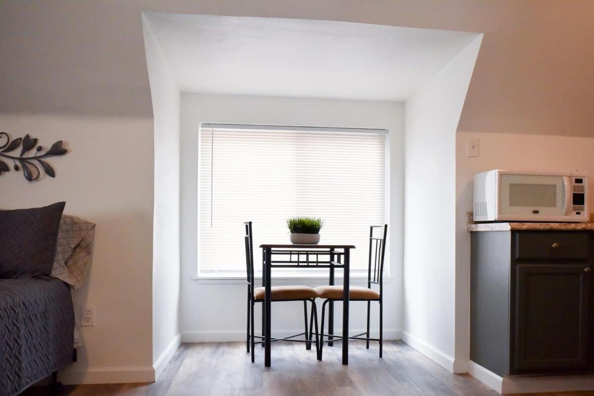 Unwind In A Bright Comfortable For 3 * Pittsburgh