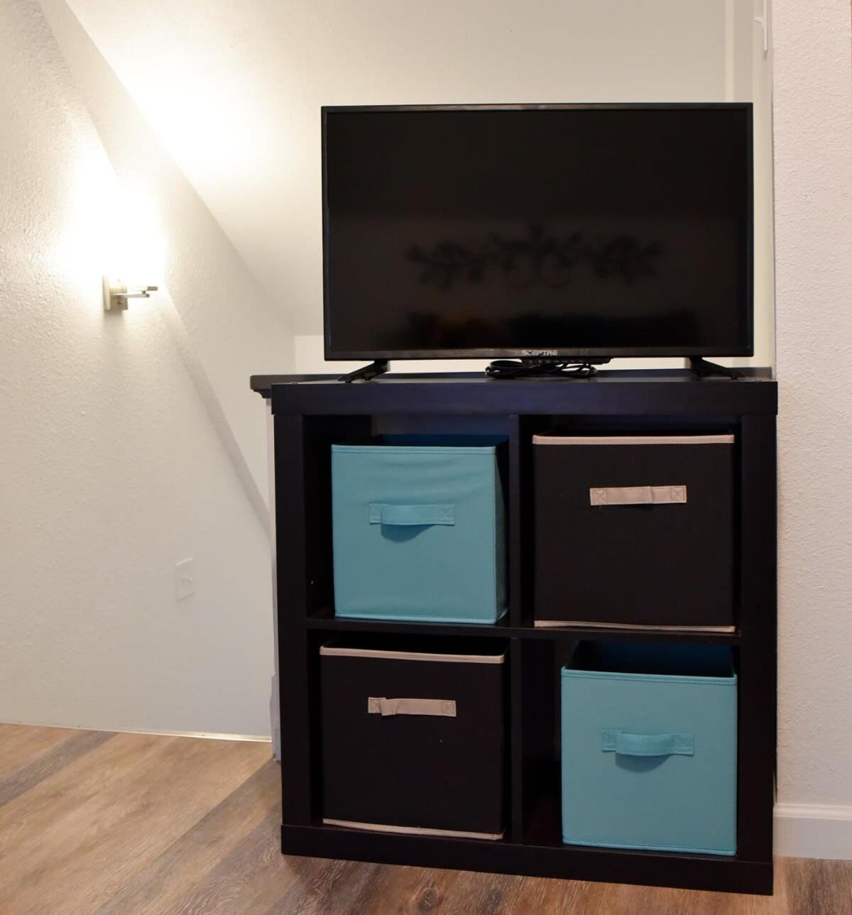 Unwind In A Bright Comfortable For 3 Apartment *