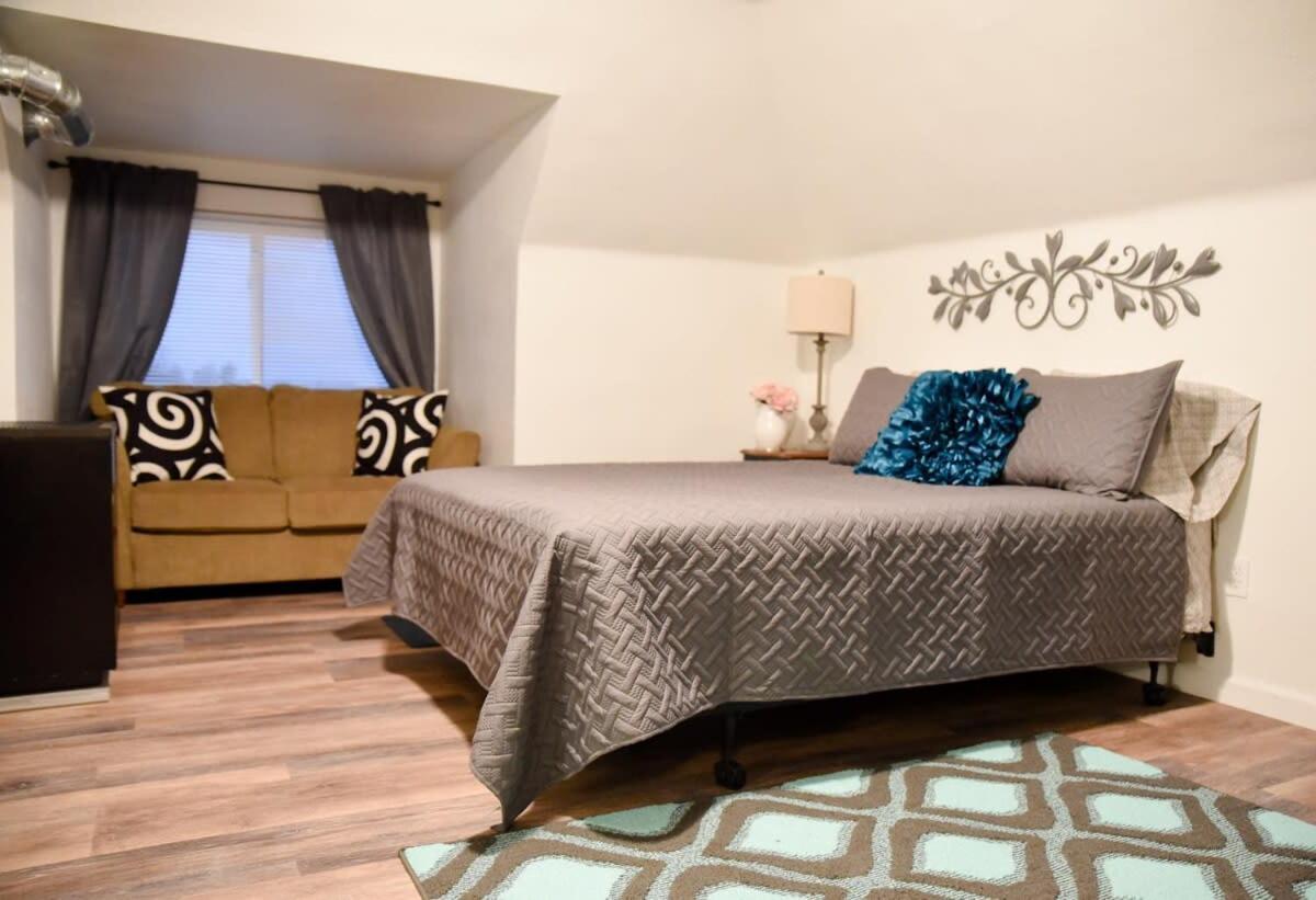 Apartment Unwind In A Bright Comfortable For 3 Pittsburgh