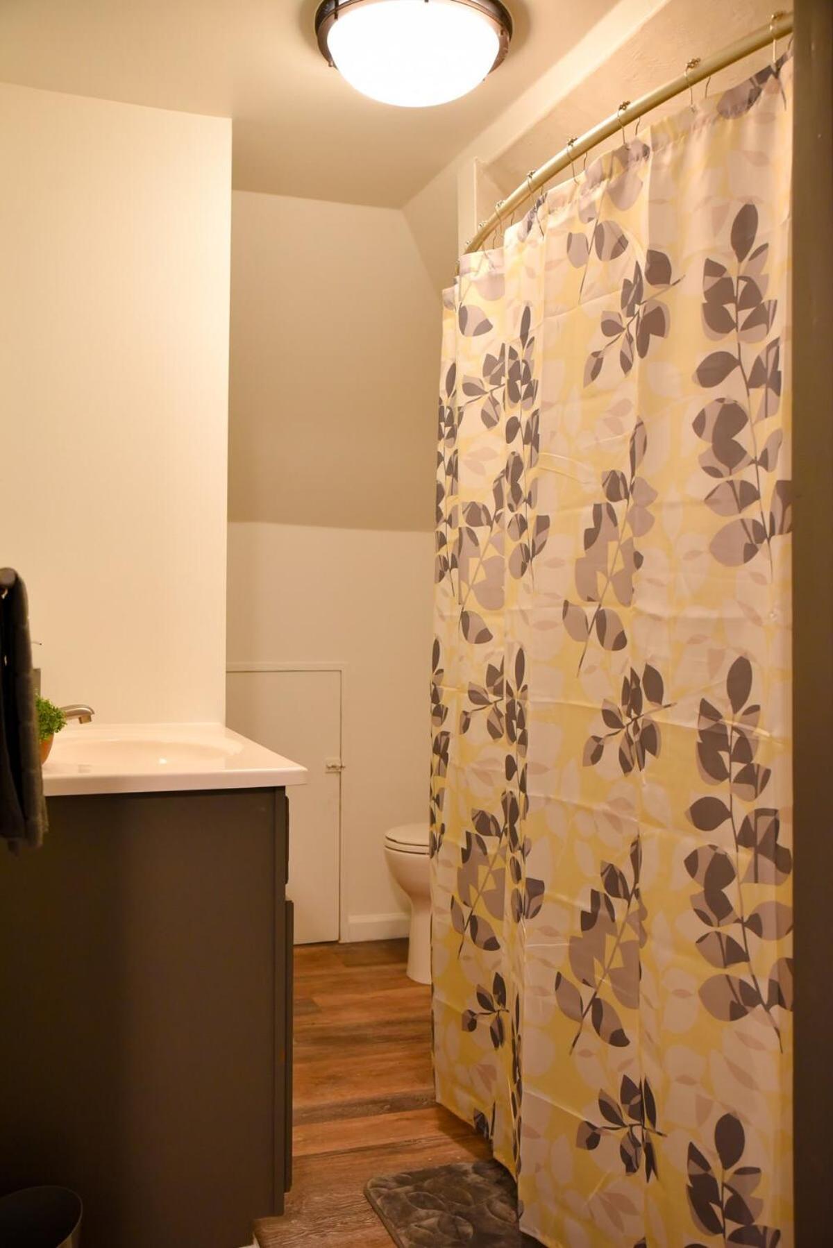 Apartment Unwind In A Bright Comfortable For 3 *