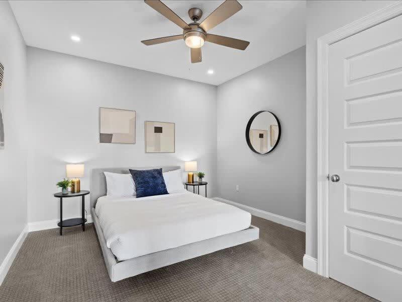 Cozysuites Trendy 1br Ppg Paints Arena Pitts * Pittsburgh