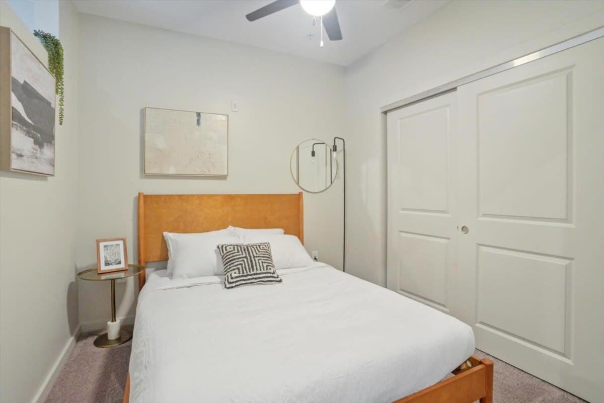Cozysuites Roomy 1br, Lawrenceville Apartment *