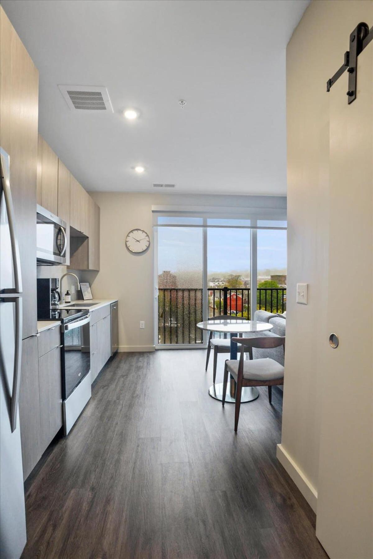 Cozysuites Roomy 1br, Lawrenceville Apartment Pittsburgh