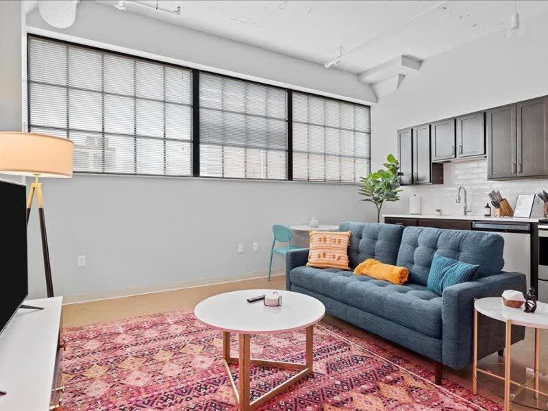 Apartment Cozysuites Lavish 1br, Downtown
