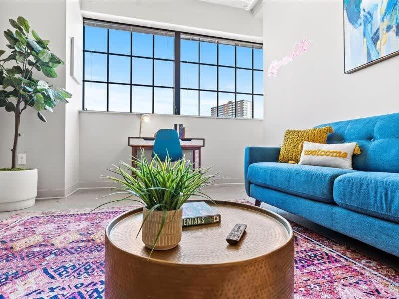 Cozysuites Trendy 1br, Downtown Apartment *