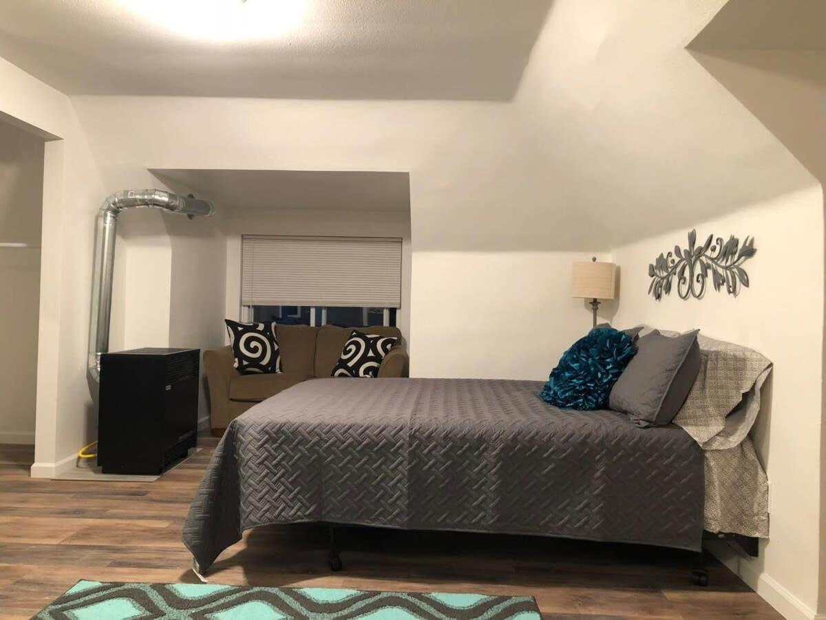 Apartment Unwind In A Bright Comfortable For 3