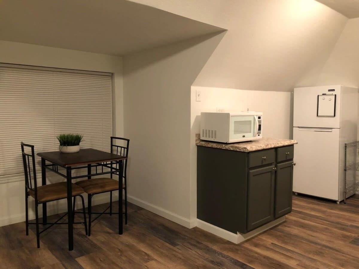 Apartment Unwind In A Bright Comfortable For 3 Pittsburgh