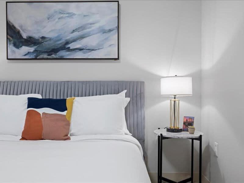 Cozysuites Lavish 1br, Downtown *