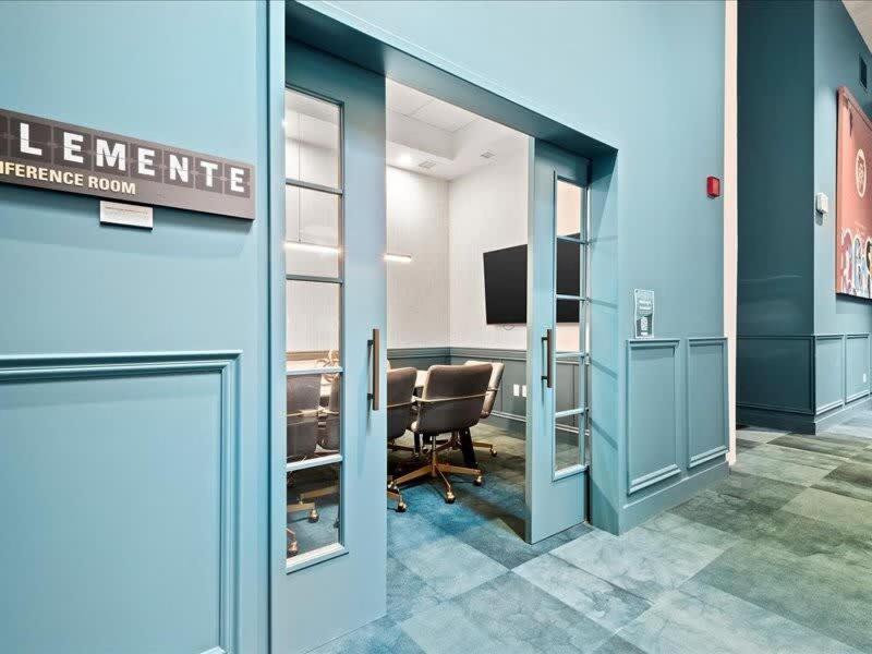 Cozysuites Trendy 1br, Downtown Pittsburgh