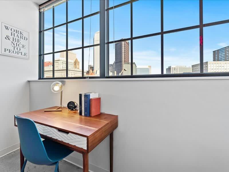 Cozysuites Trendy 1br, Downtown Apartment *