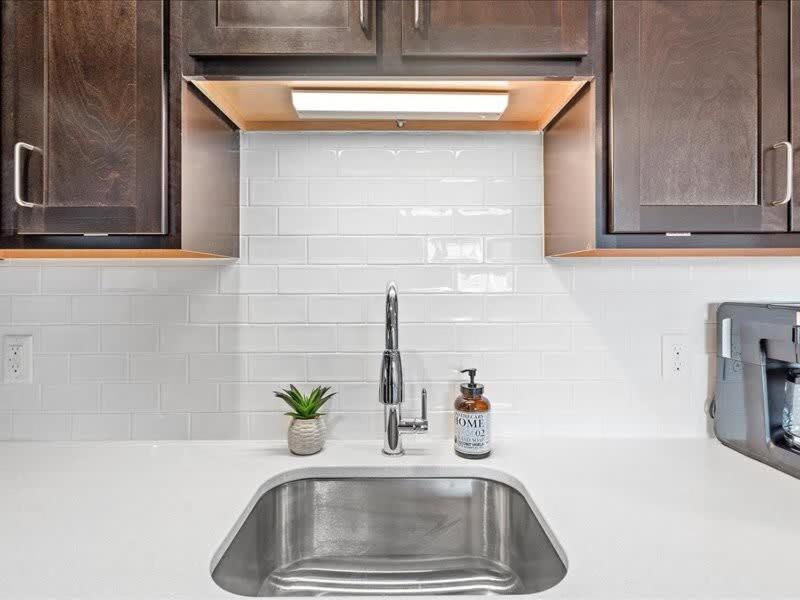 Cozysuites Trendy 1br, Downtown