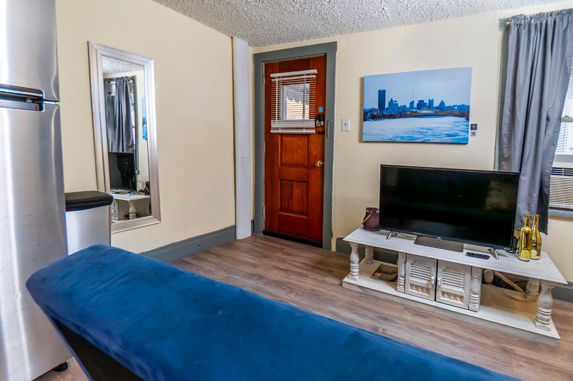 Apartment Charming - Pittsburgh's Little Italy Pittsburgh