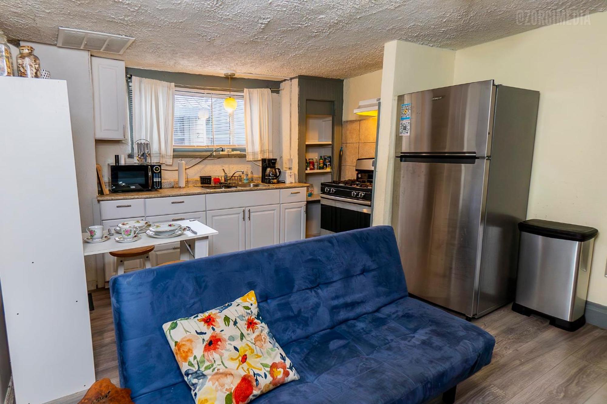 Apartment Charming - Pittsburgh's Little Italy *