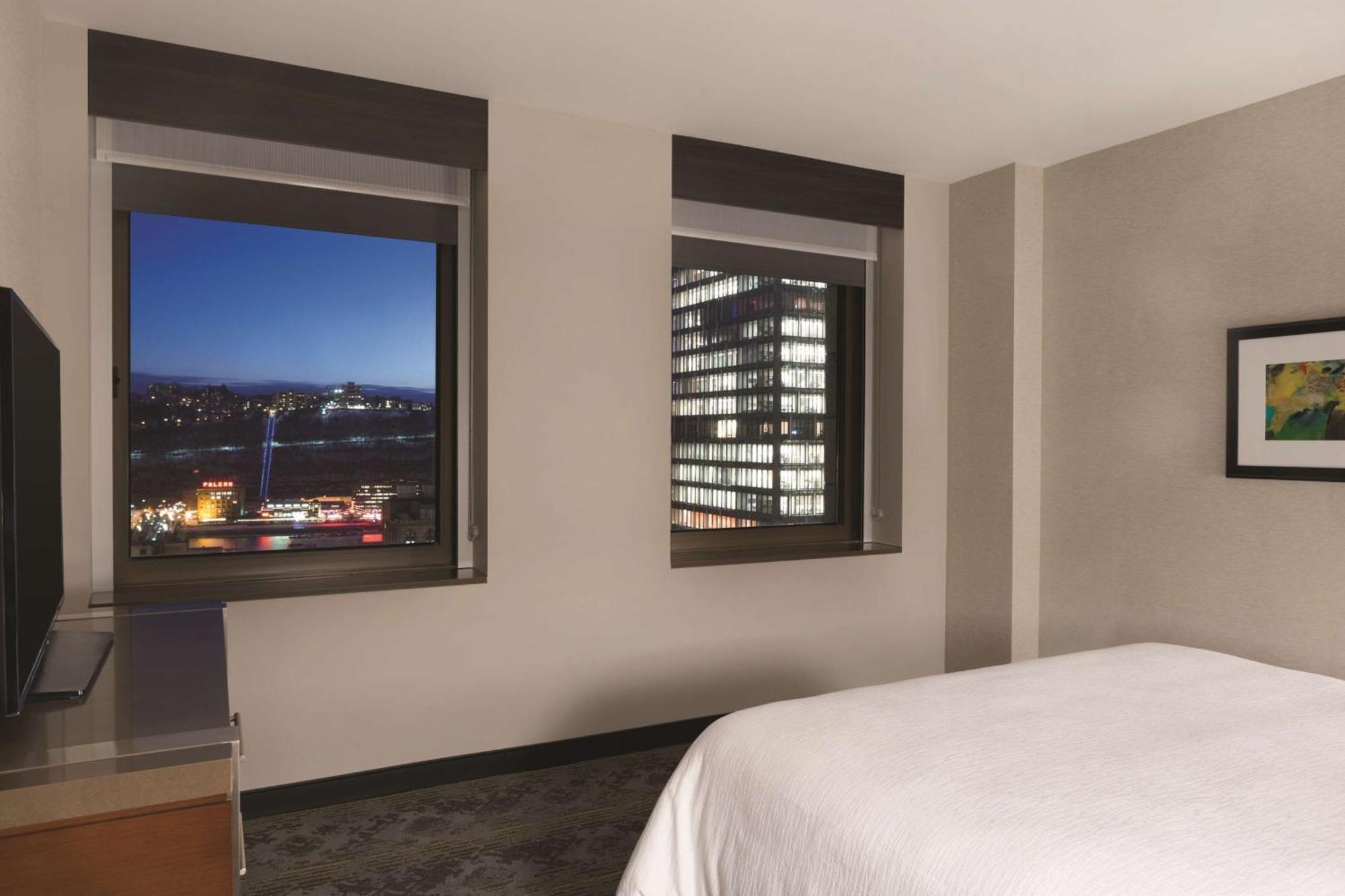 Hotel Embassy Pittsburgh-downtown 4*