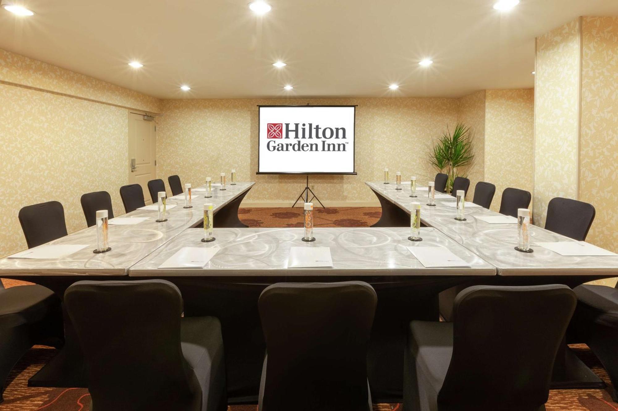 Hilton Garden Place Hotel Pittsburgh