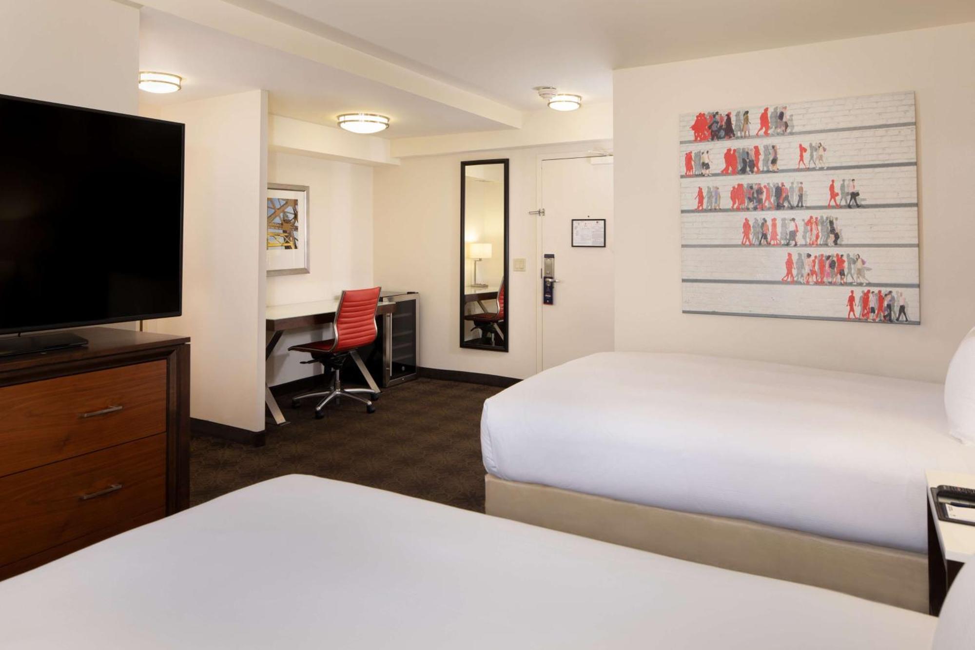 Doubletree By Hilton & Downtown Pittsburgh