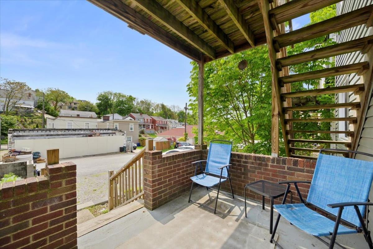 Gasthof Great Two Bedroom W Off Street Parking To Explore The Close To Downtown Airport Ballparks