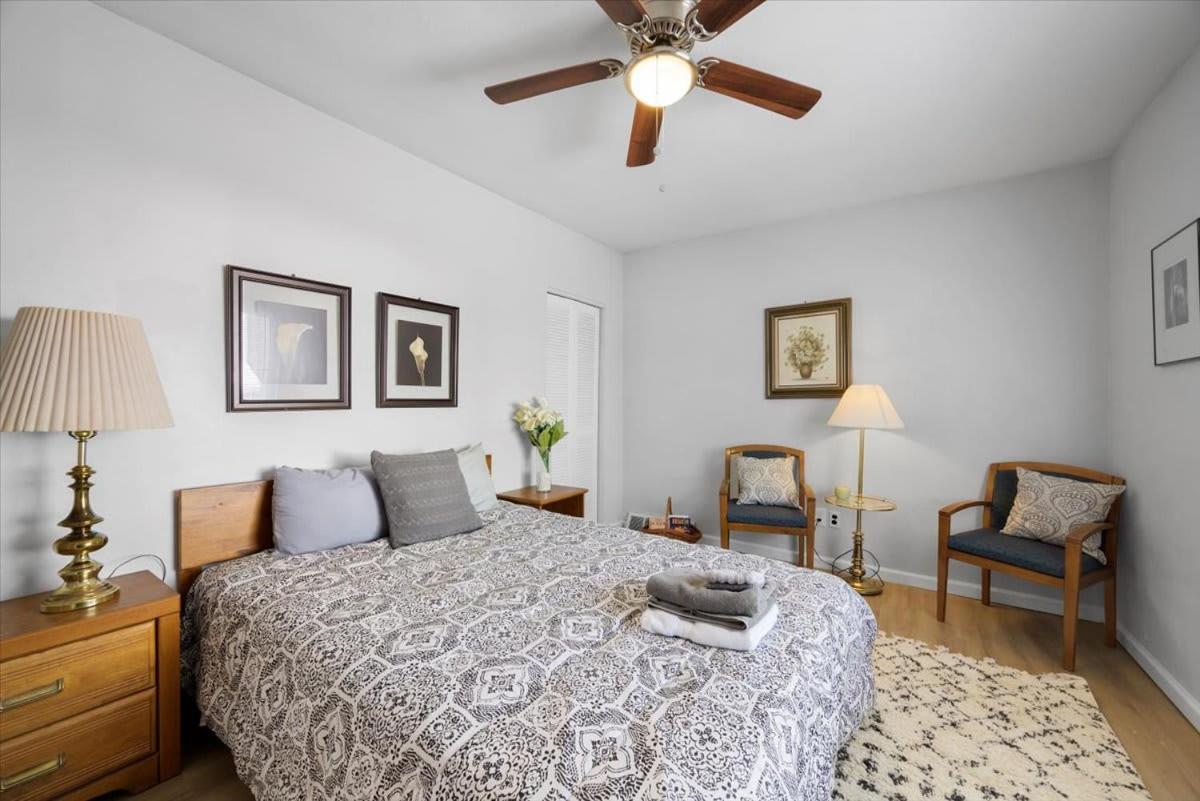 Gasthof Great Two Bedroom W Off Street Parking To Explore The Close To Downtown Airport Ballparks Pittsburgh