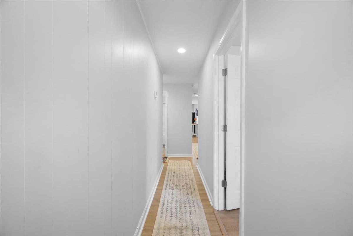 Great Two Bedroom W Off Street Parking To Explore The Close To Downtown Airport Ballparks *