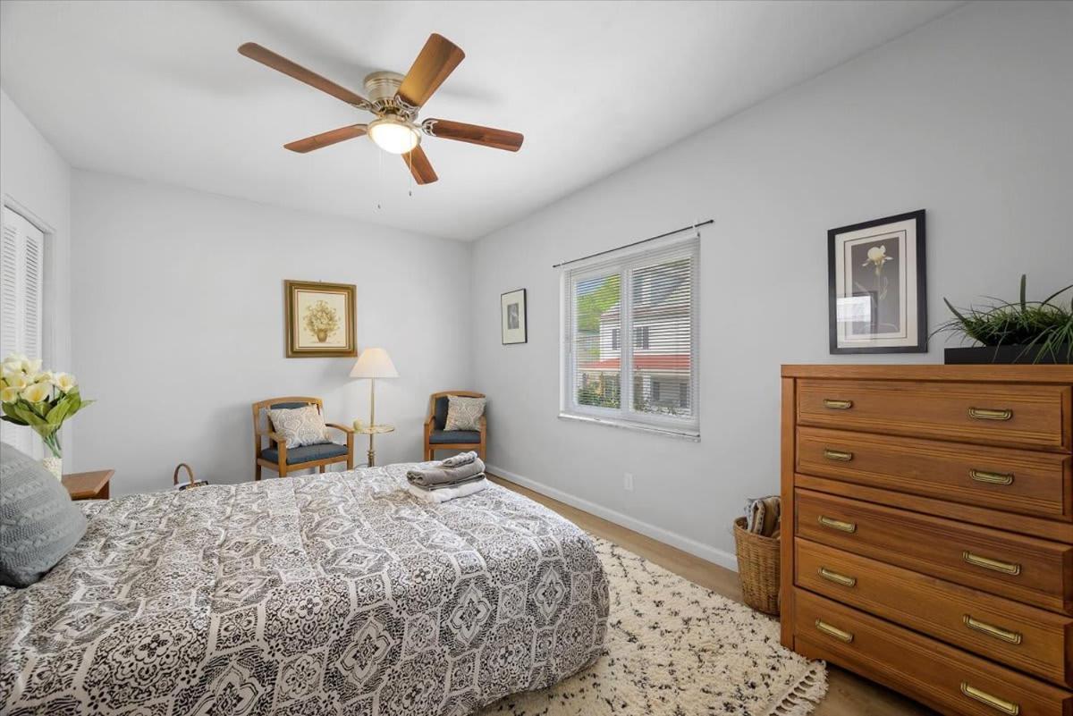 Great Two Bedroom W Off Street Parking To Explore The Close To Downtown Airport Ballparks