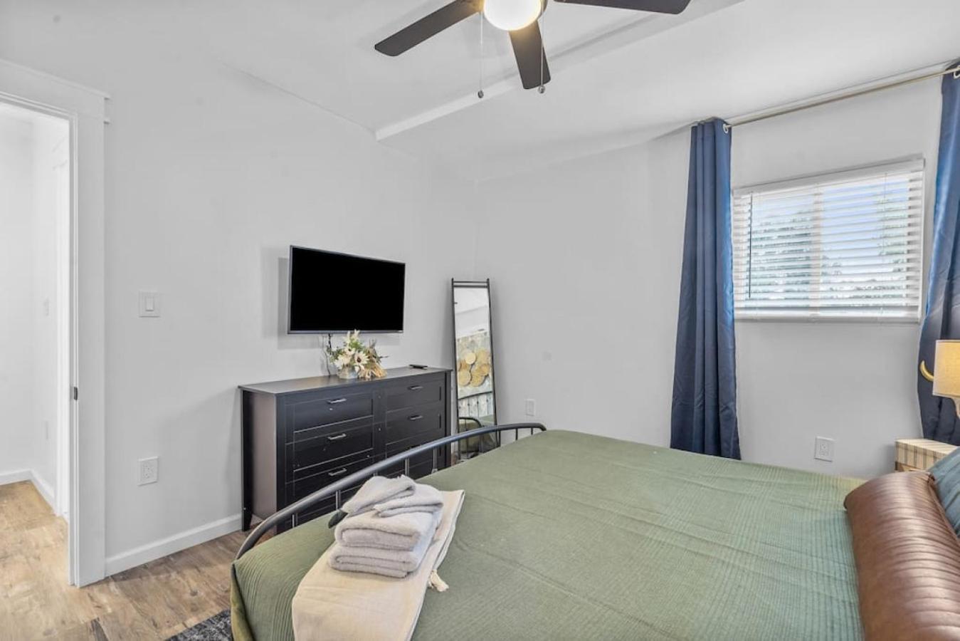 New Gorgeous 4bd Near Universities Hot Tub Games *