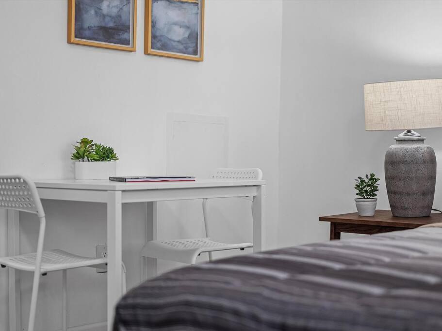 Apartment Shadyside, !4 Stylish And With Free Parking Pittsburgh