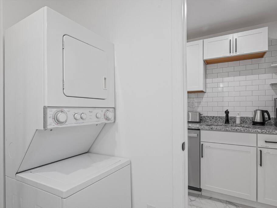 Apartment Shadyside, !4 Stylish And With Free Parking Pittsburgh