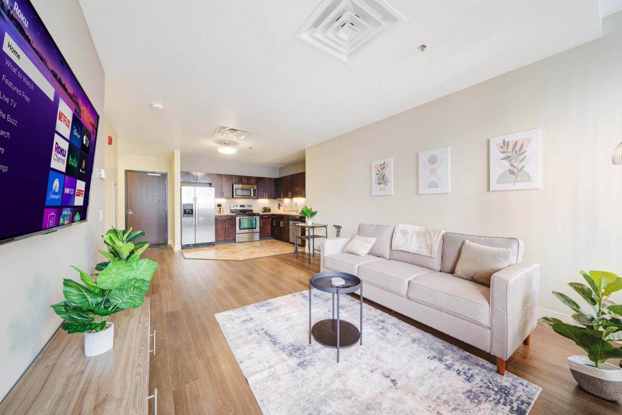 Apartment Sky High Luxury - 10Th Floor - Premium Location 24-7 Gym Lounge Roku *