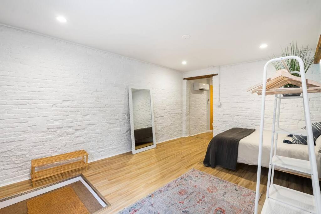 New Garden In South Shore! Apartment