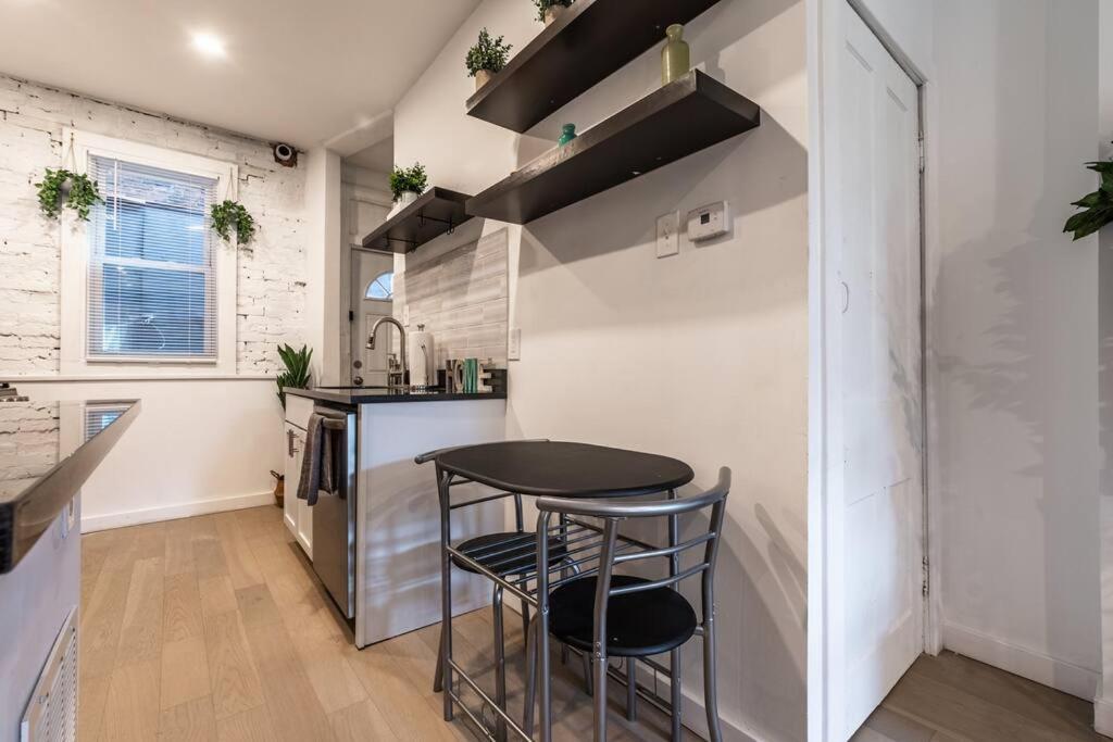 Carey Chateau - Bright And Cozy 3br * Pittsburgh