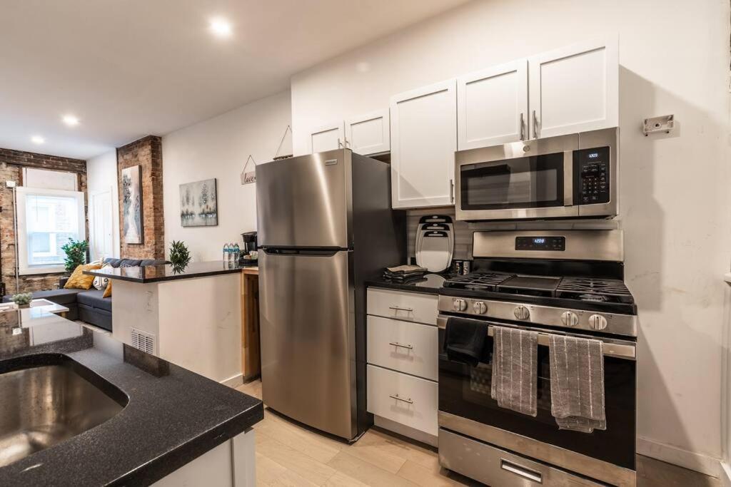 Apartment Carey Chateau - Bright And Cozy 3br