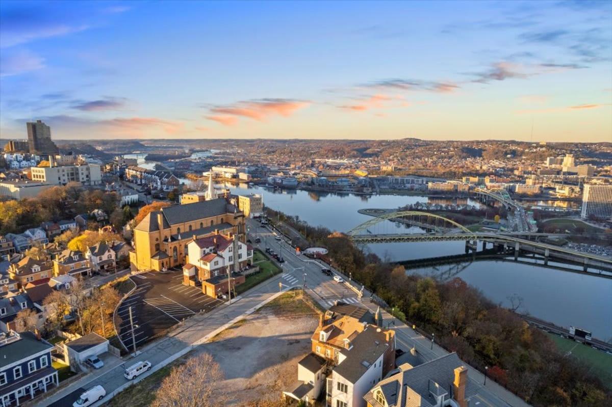 Panoramic Views On Your Front Porch Pittsburgh