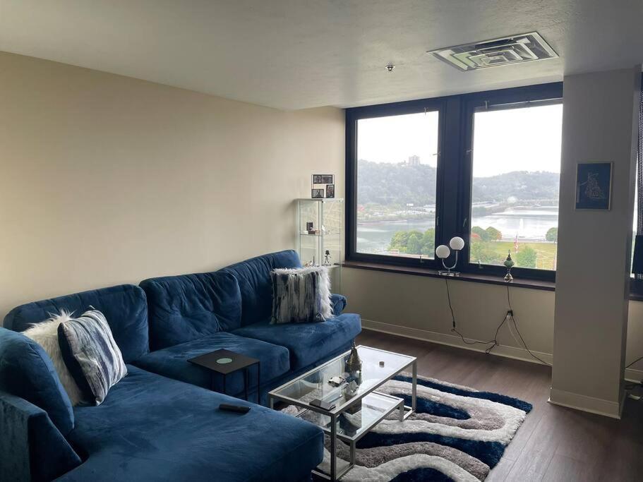 Apartment Luxury At The Point Easy Access To And From Downtown 24-7 Parking Pittsburgh