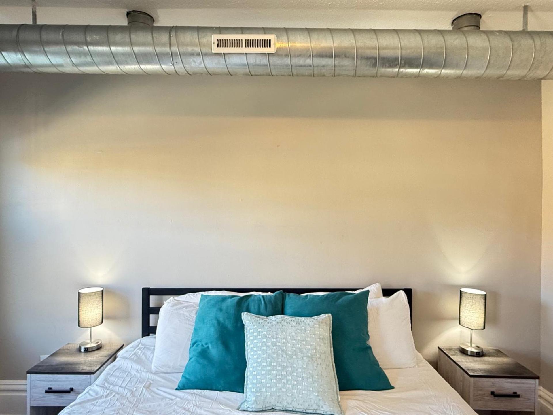 Urban Oasis 4br Industrial Apartment