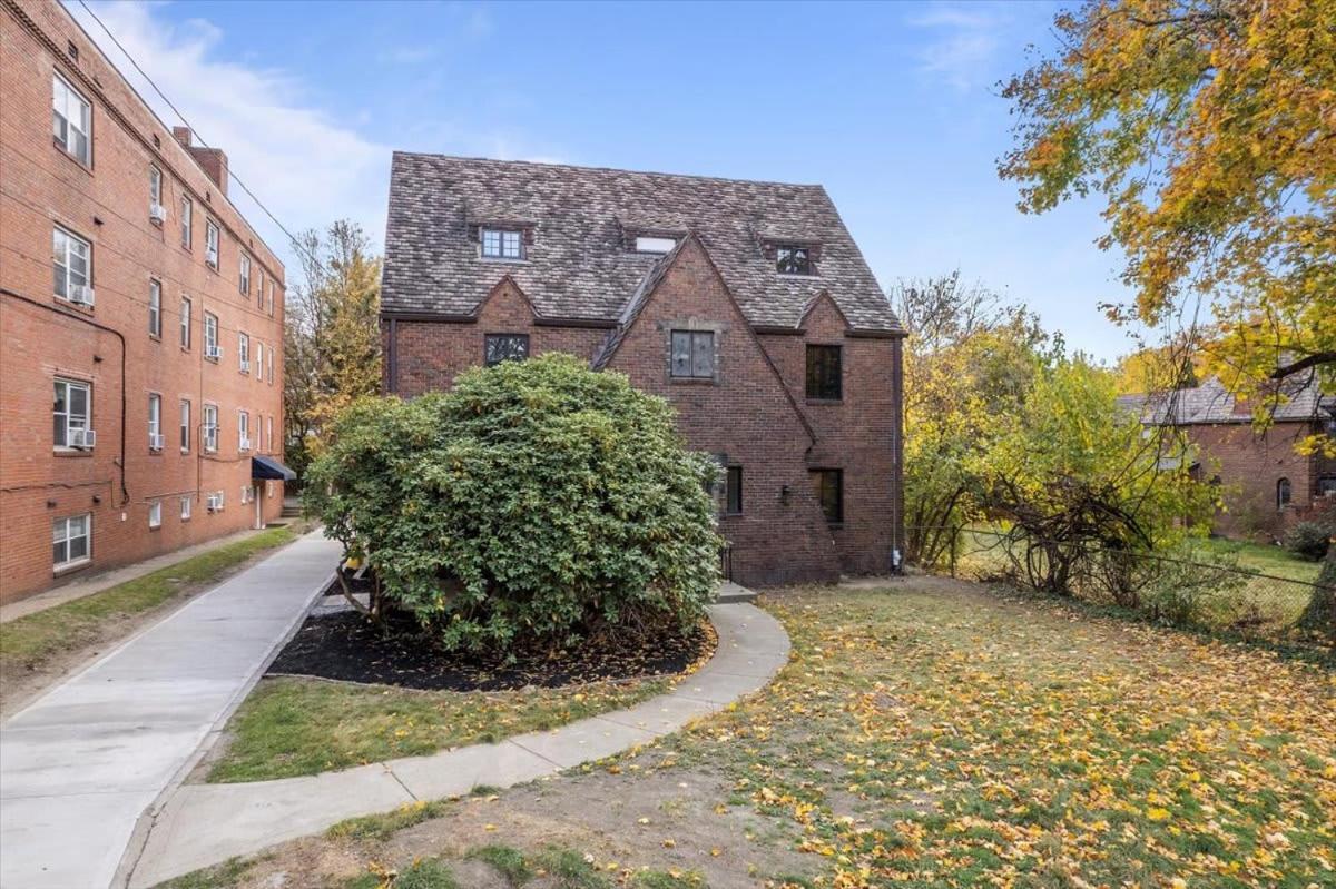 The Walnut - The Family Holiday home Pittsburgh