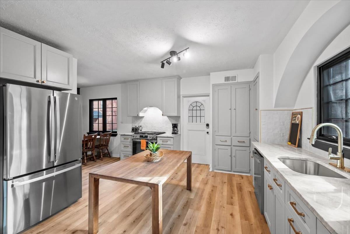 Holiday home The Walnut - The Family Pittsburgh