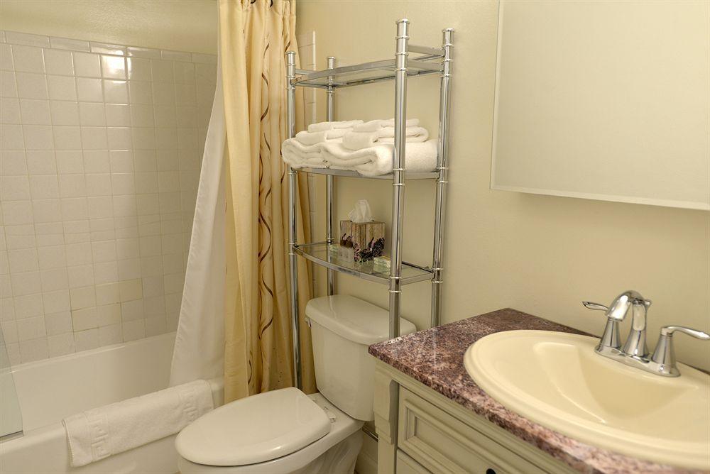 Friendship Suites 3*