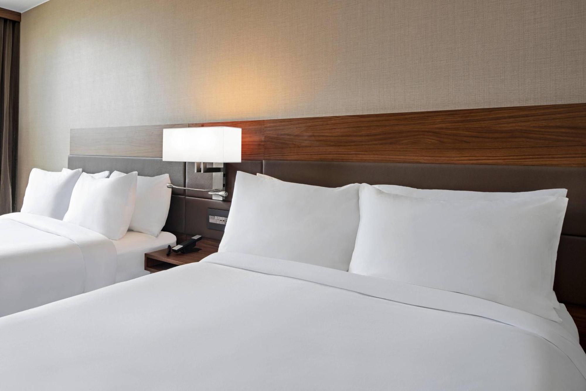 Ac By Marriott Downtown Hotel 3*