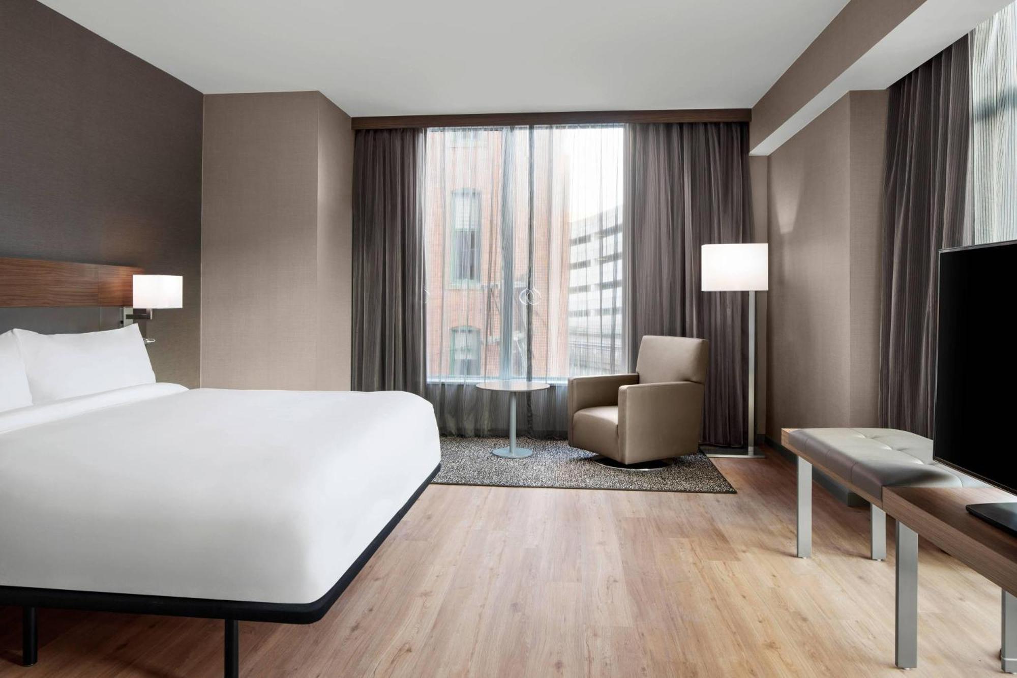 Hotel Ac By Marriott Downtown 3*