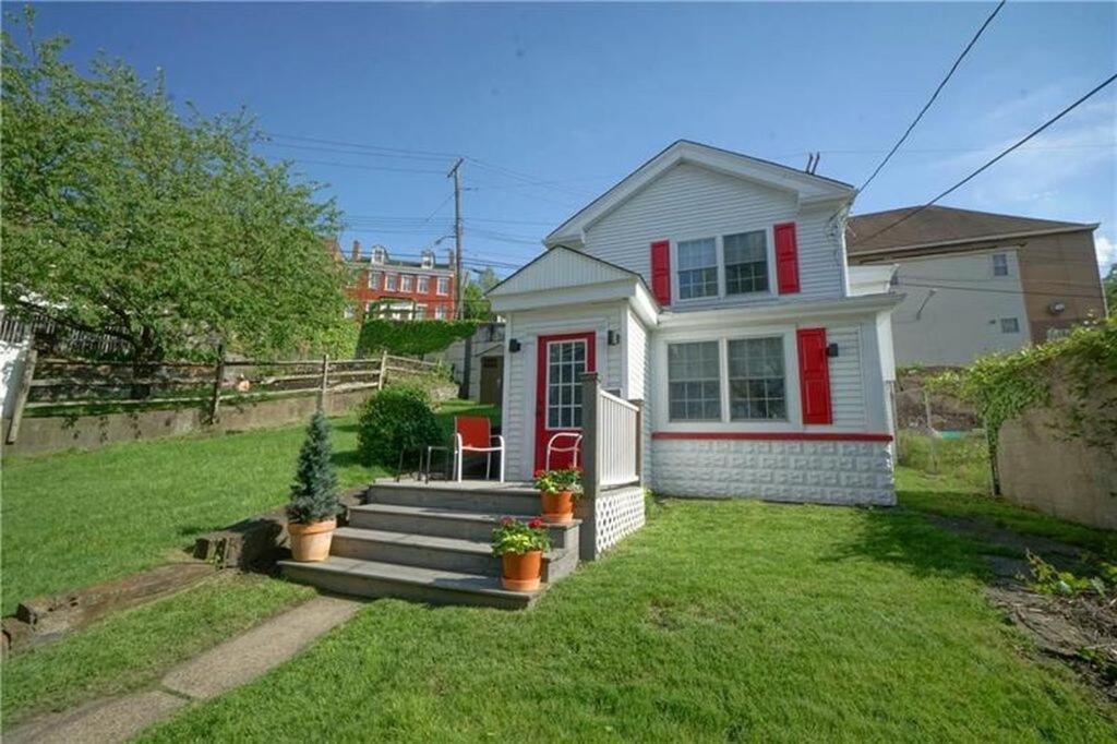 With Yard, Sleeps 8