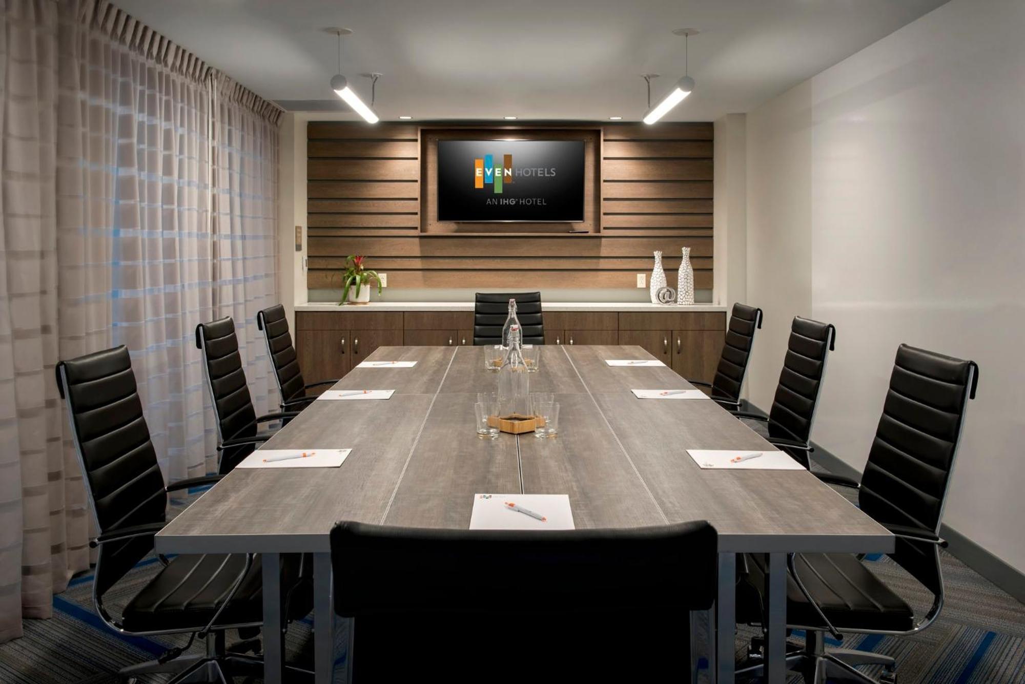 Even Downtown By Ihg 4*