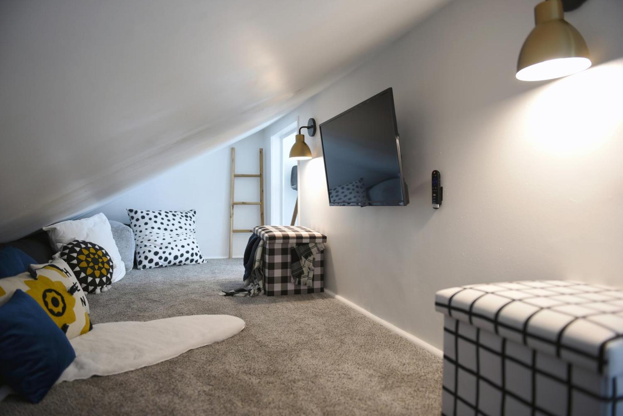 Cozy Retreat, Above The City! * Pittsburgh
