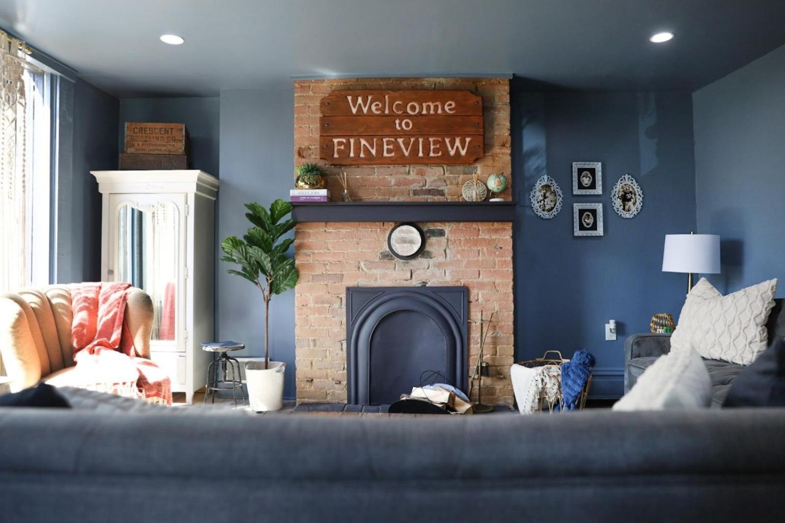 Holiday home Cozy Retreat, Above The City!