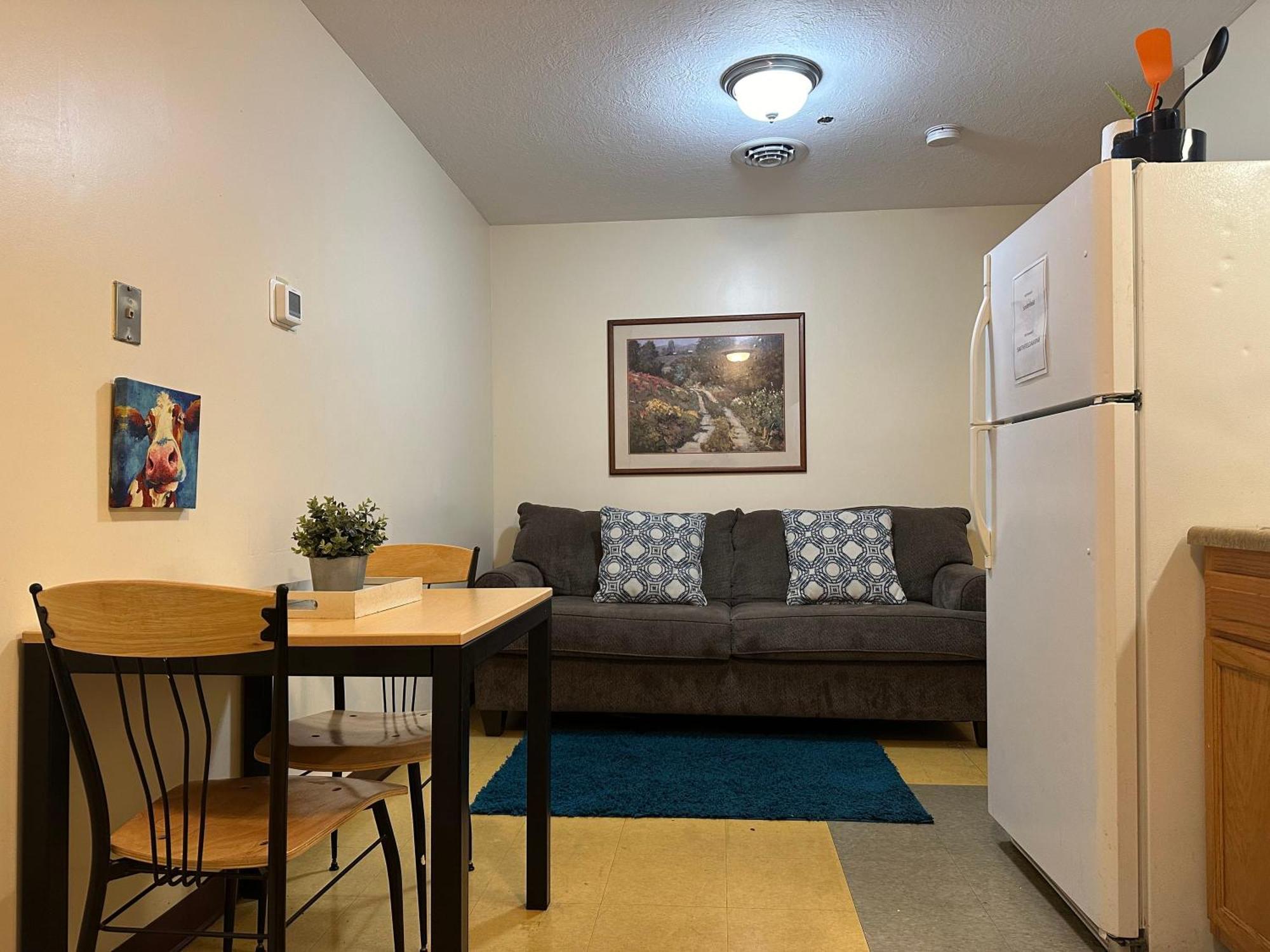 Stay Pittsburgh Hostel